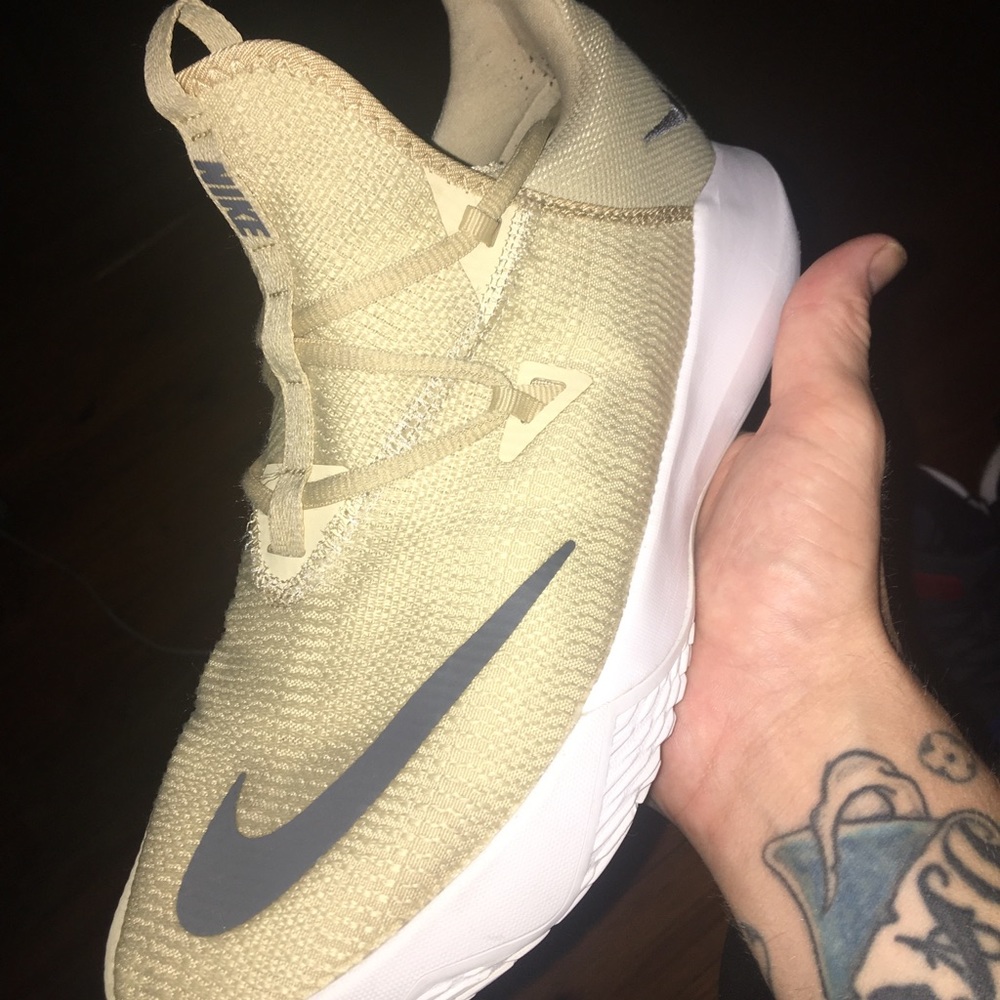 Nike men’s shoes size 8